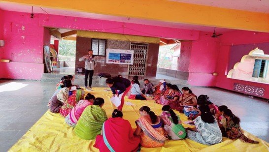गावातील पात्र सुशिक्षित उमेदवारांना कौशल्य प्रशिक्षण देणे.